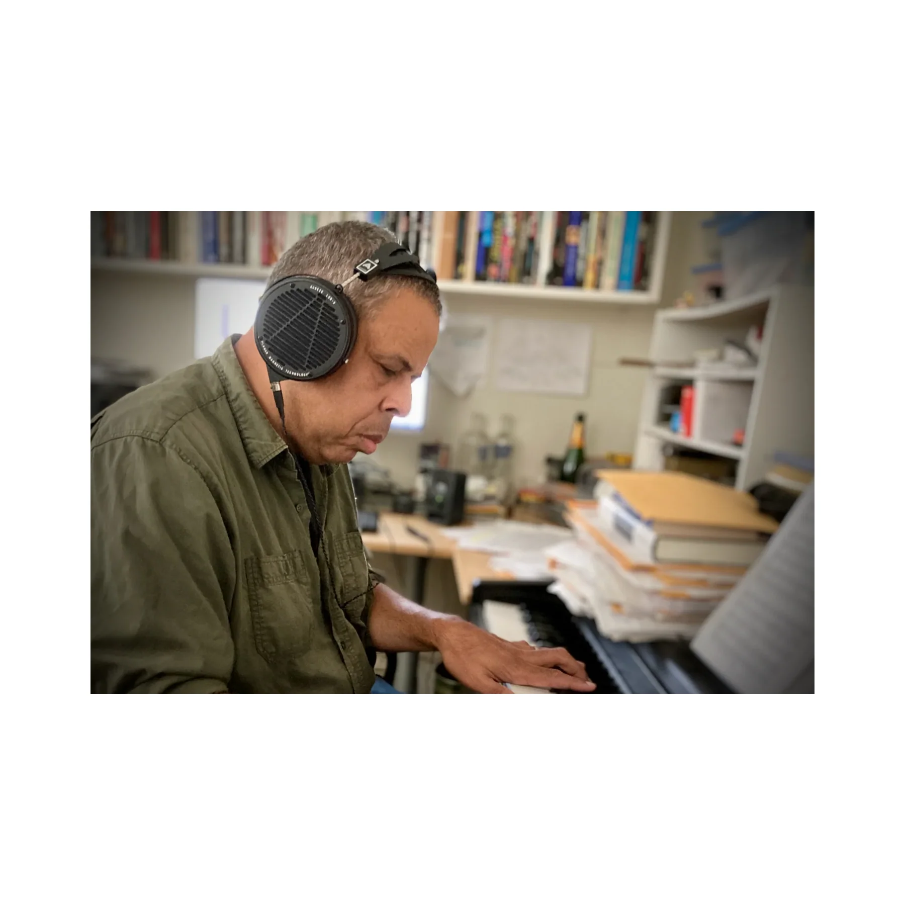 Audeze LCD-2 Classic - Over Ear Open Back Headphones - Image 3