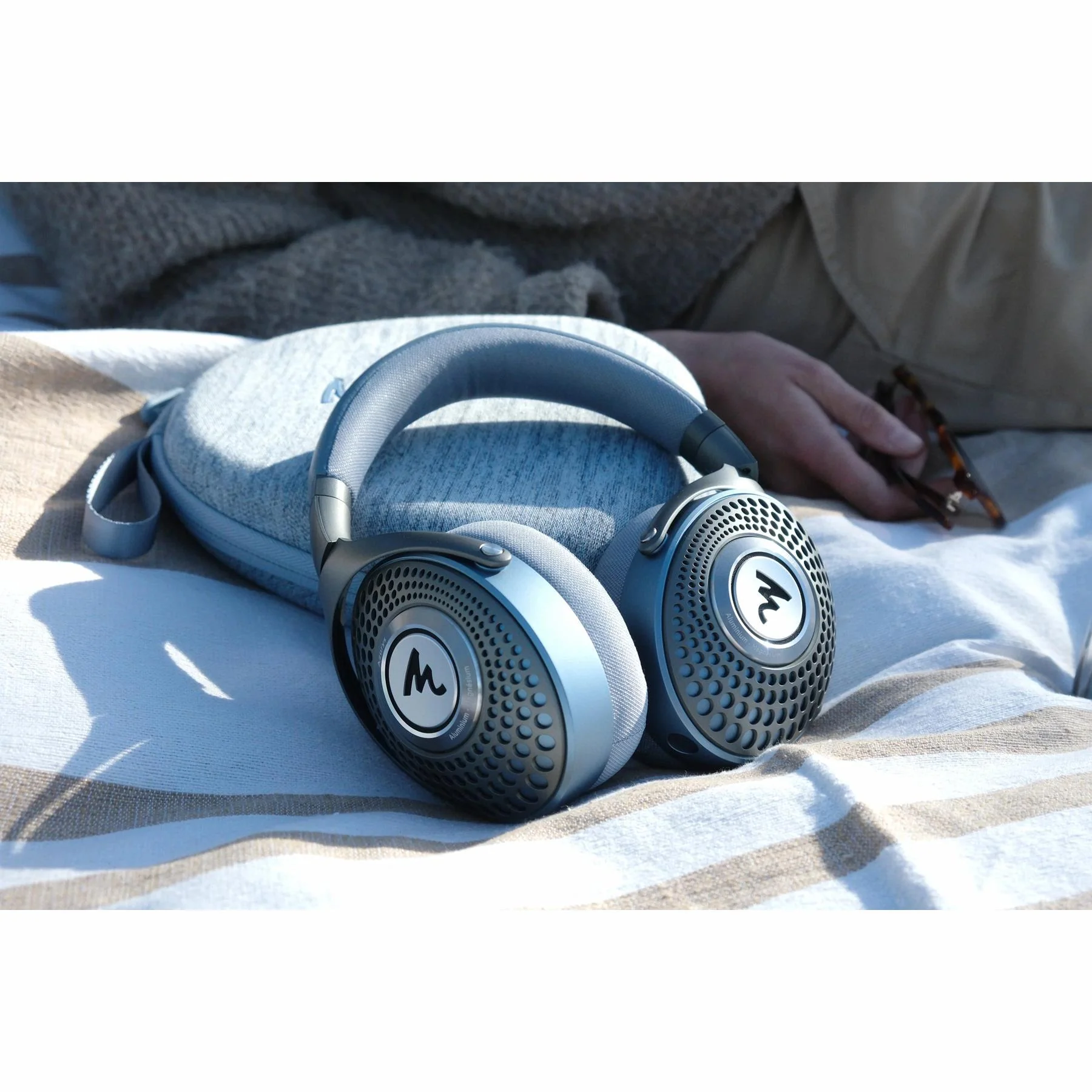 Focal Azurys Closed-Back Headphones - Image 7