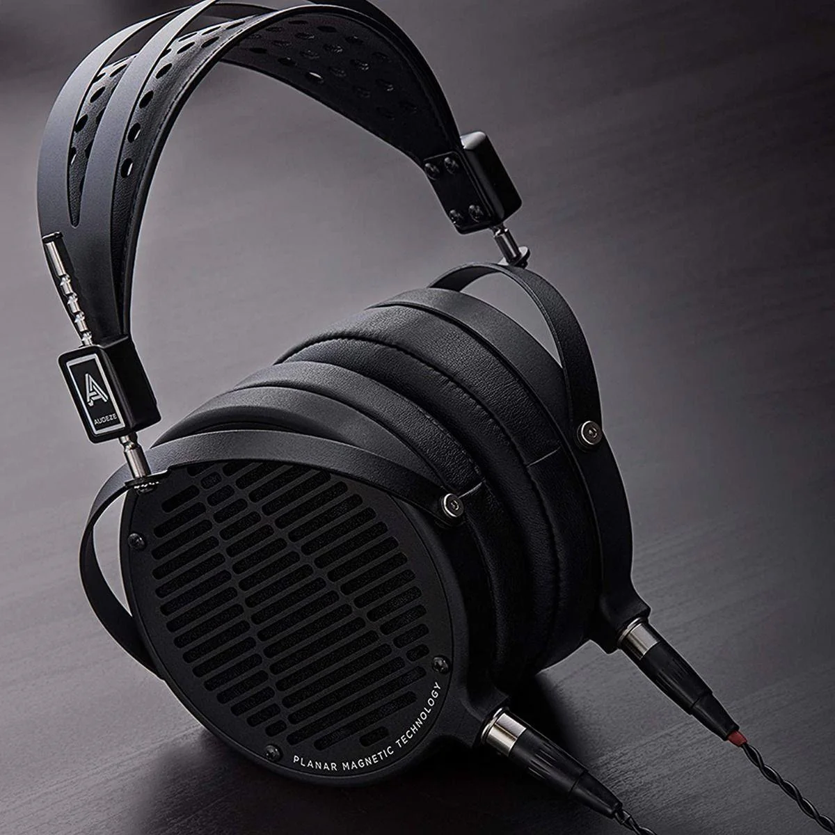 iFi GO blu - Hi-Res Portable Bluetooth DAC with Audeze LCD-2 Classic Headphones Bundle - Image 7