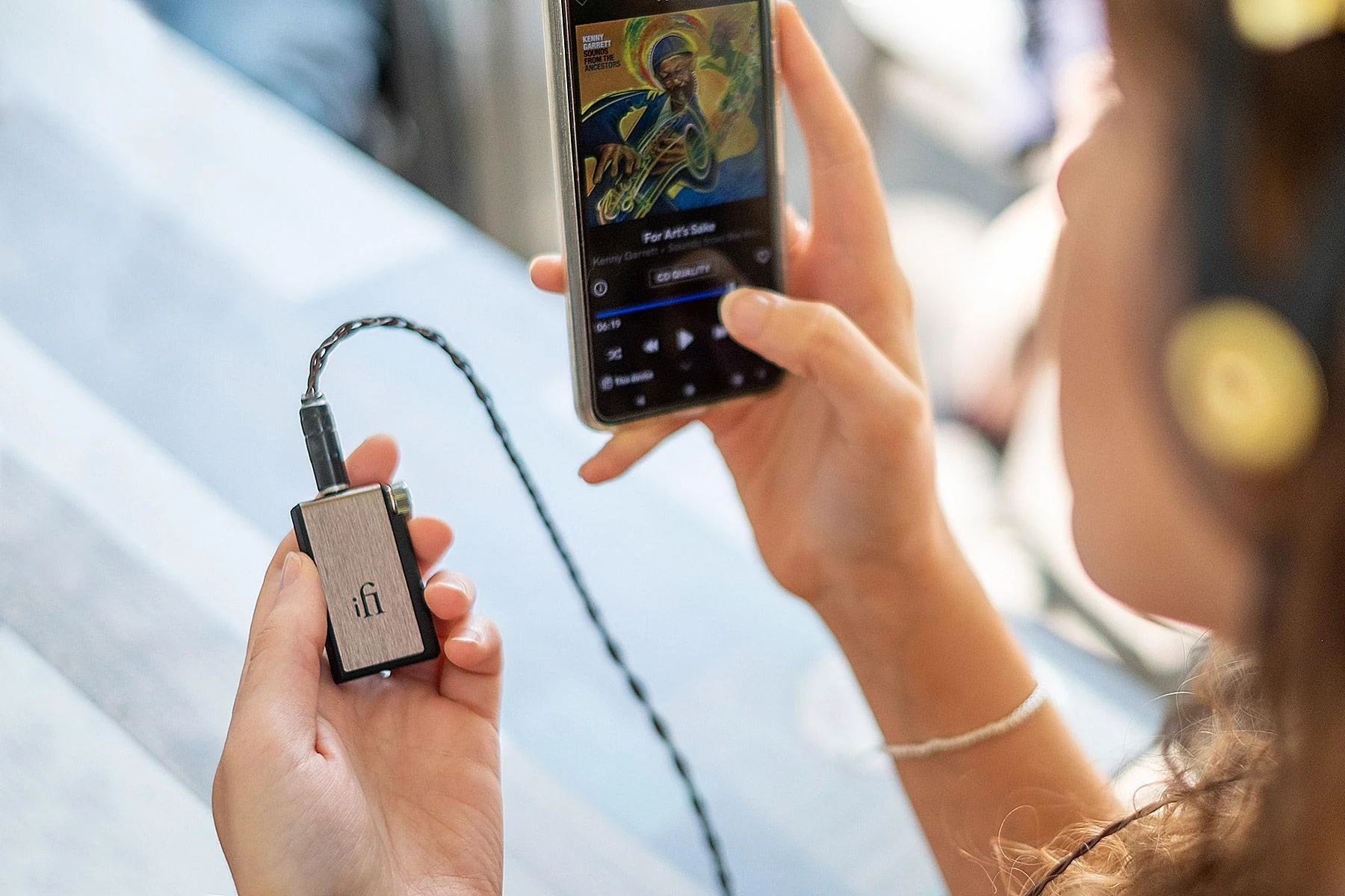 iFi GO blu - Hi-Res Portable Bluetooth DAC with Audeze LCD-2 Classic Headphones Bundle - Image 9