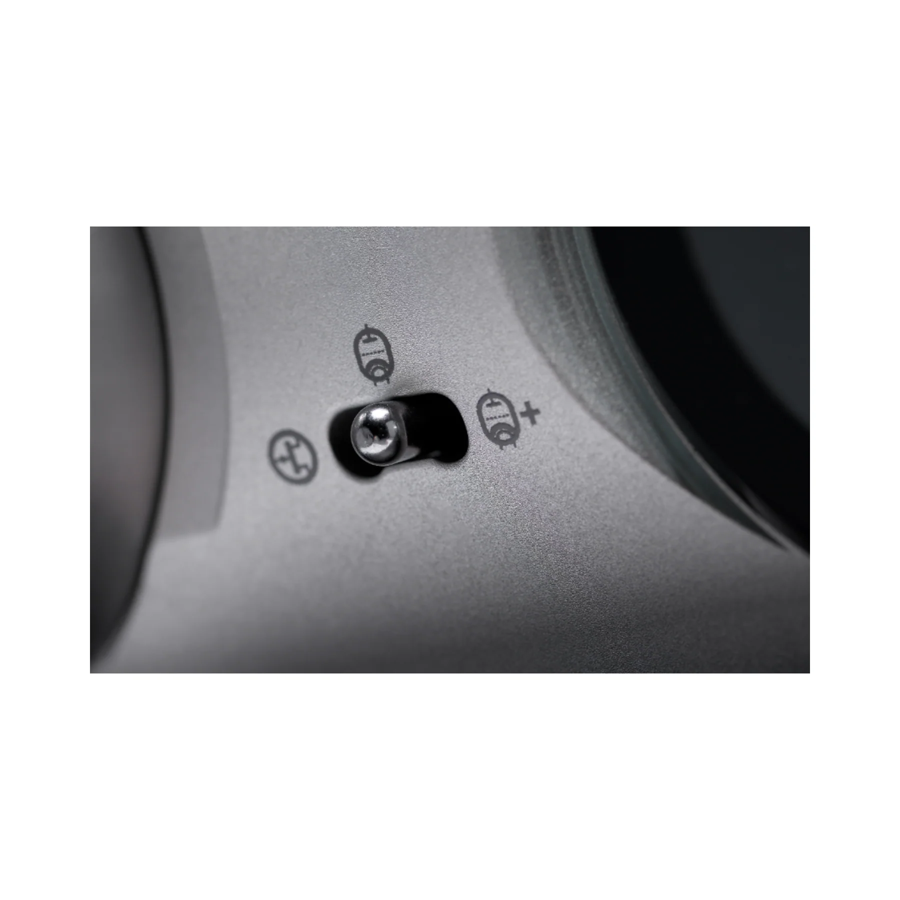 iFi Audio iCAN Phantom Analog Headphone Amplifier - Image 7