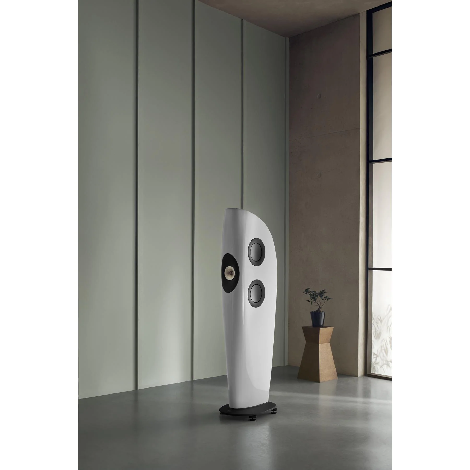 KEF Blade Two Meta HiFi Speakers - Image 3