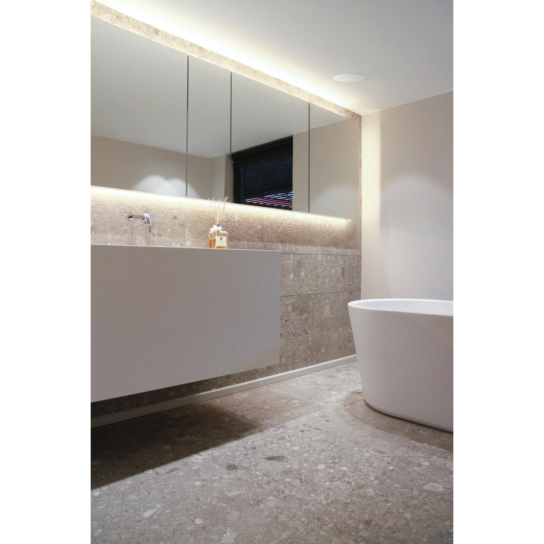KEF Ci200QS Ci-Q Series In-Wall Speaker - Image 3