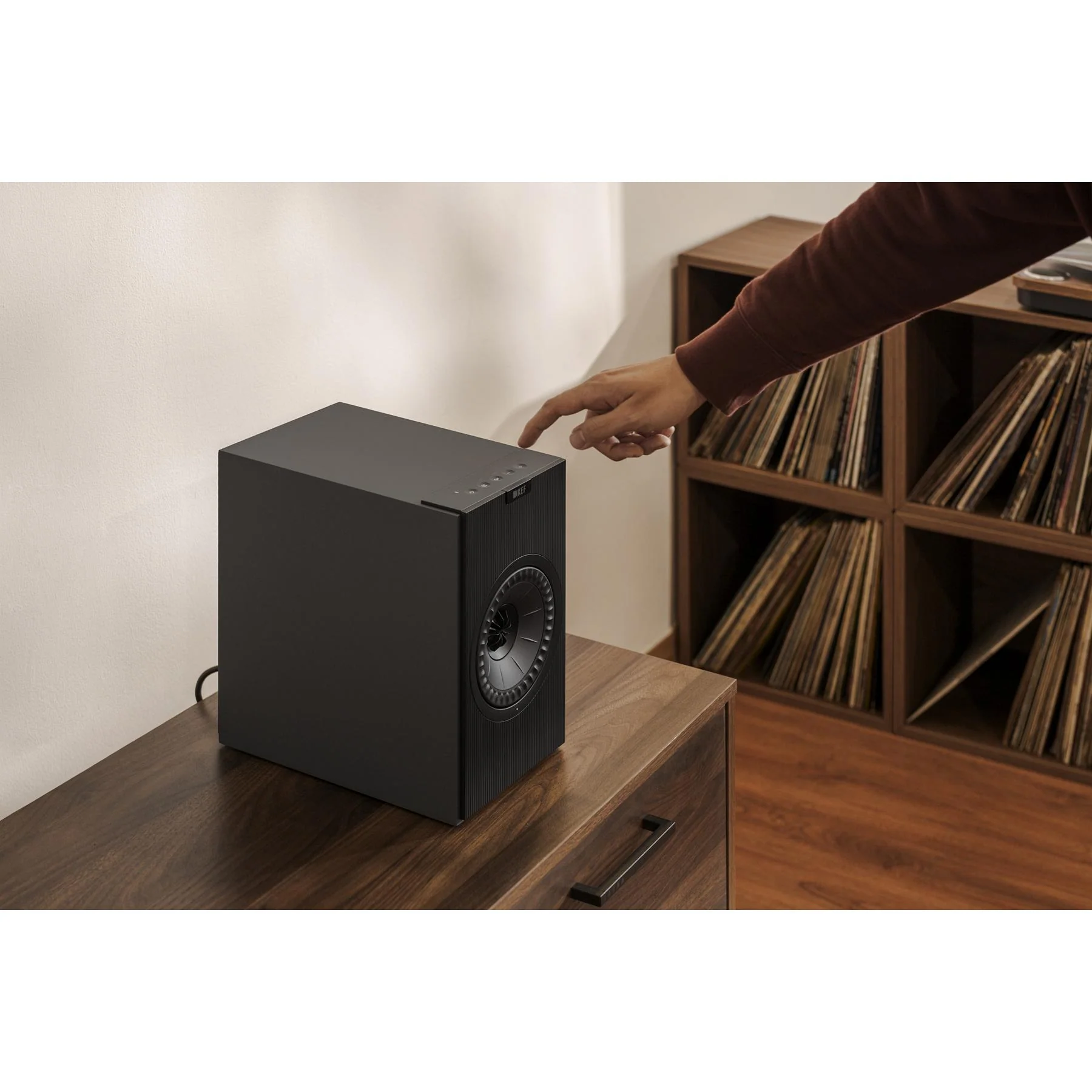KEF Coda W Wireless HiFi Bookshelf Speakers - Image 9