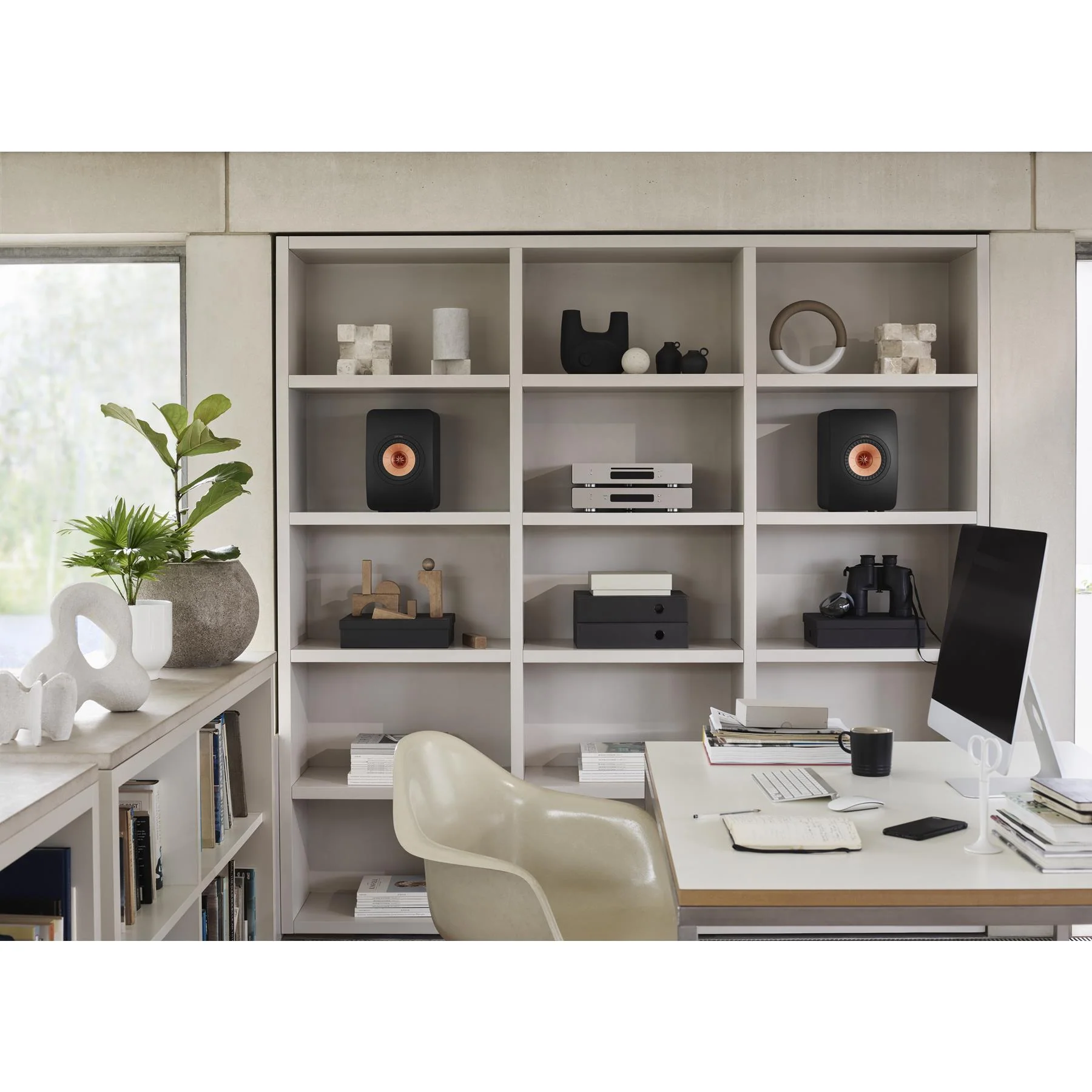 KEF LS50 Meta HiFi Bookshelf Speakers - Image 12