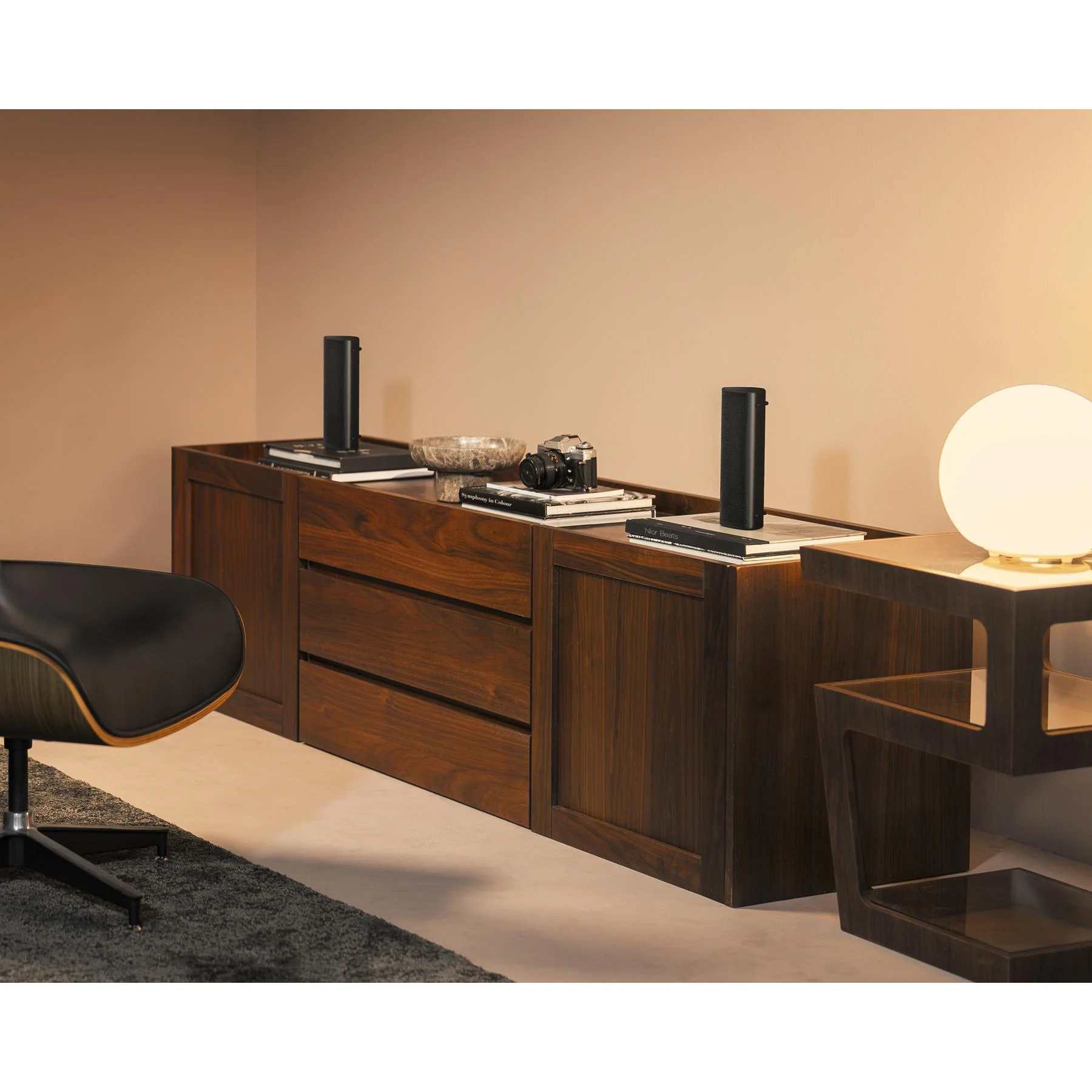 KEF MUO Portable Bluetooth Speaker - Image 19