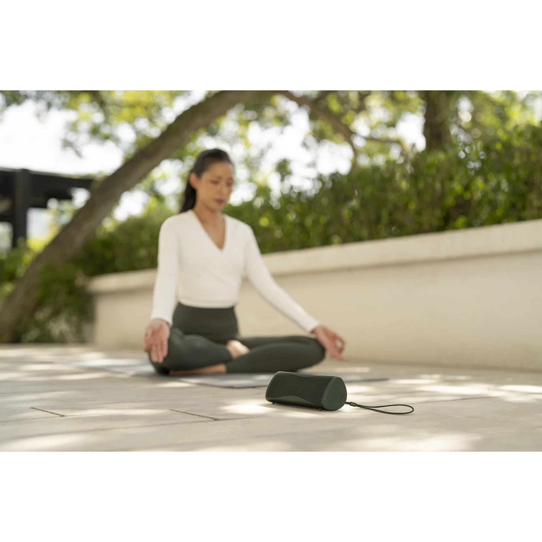 KEF MUO Portable Bluetooth Speaker - Image 26