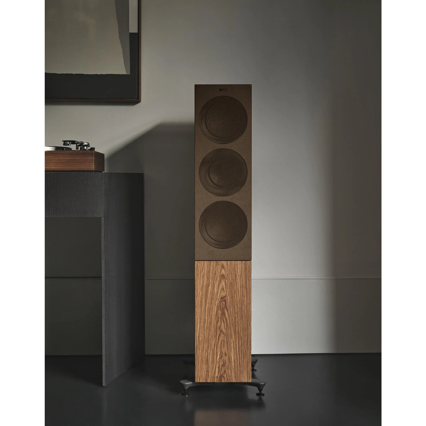 KEF R7 Meta Floorstanding Speakers - Image 13
