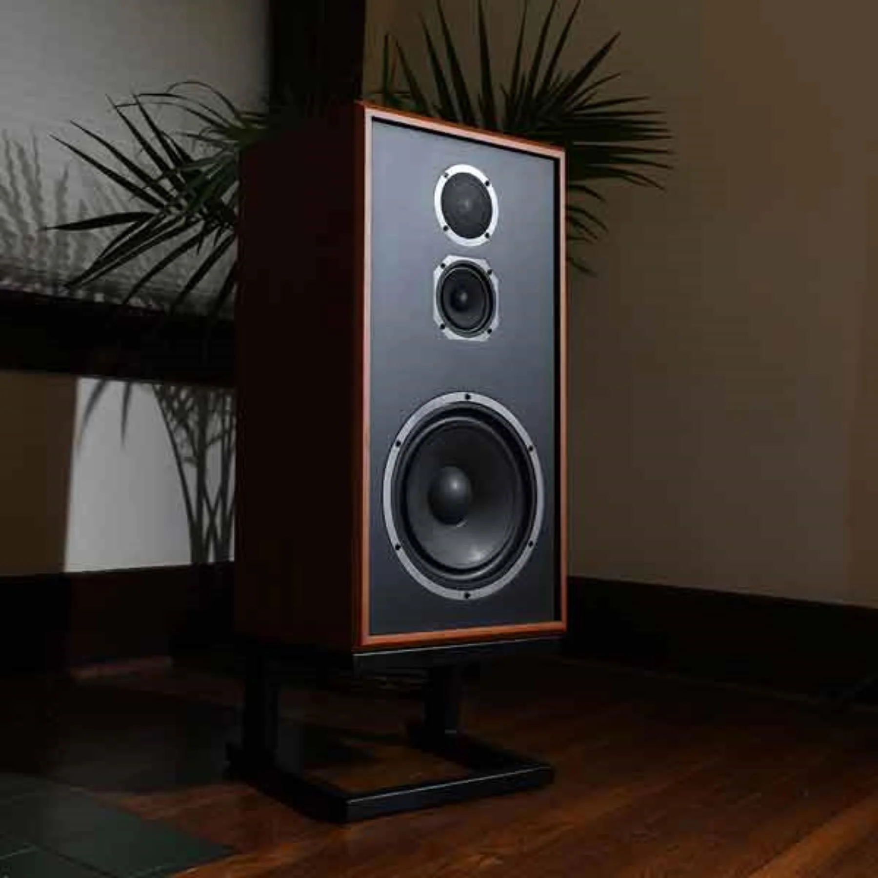 KLH Model Five 3-Way 10-inch Acoustic Suspension Floorstanding Speaker - Image 8