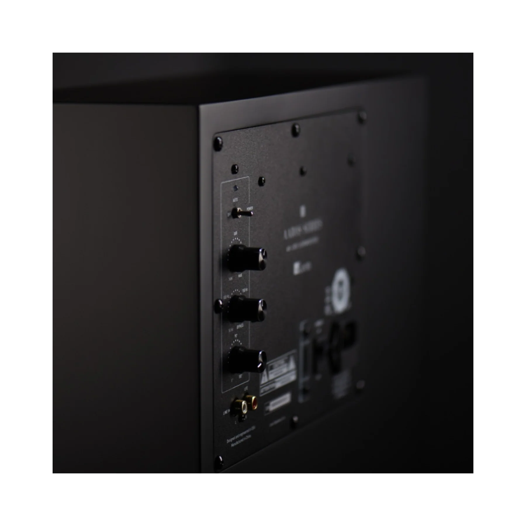 Leon Aaros Series A8-200 - 8" Ultra-Thin Powered Subwoofer (Black) - Clearance / Open Box - Image 6