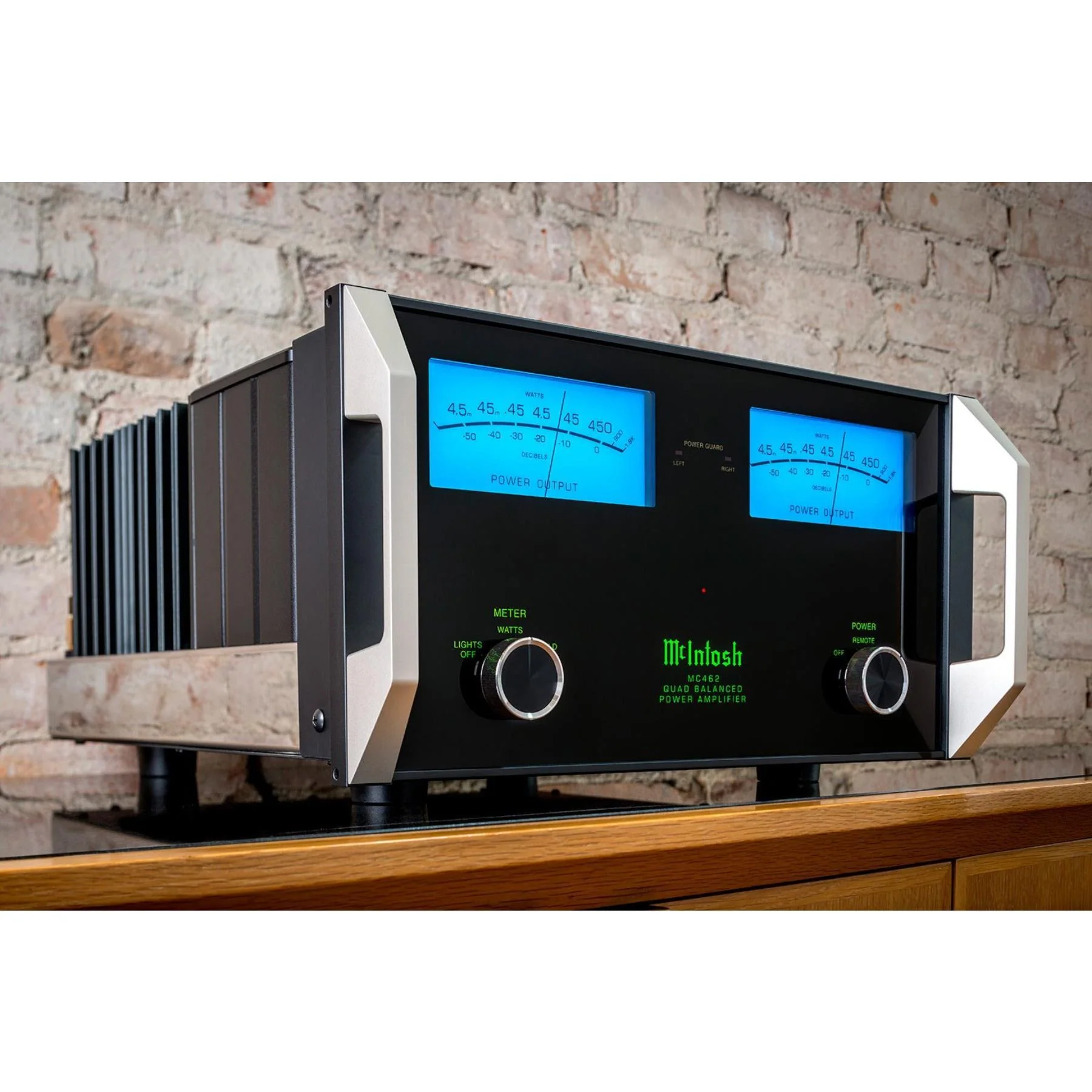 McIntosh MC462 2-Channel Solid State Amplifier - Image 3
