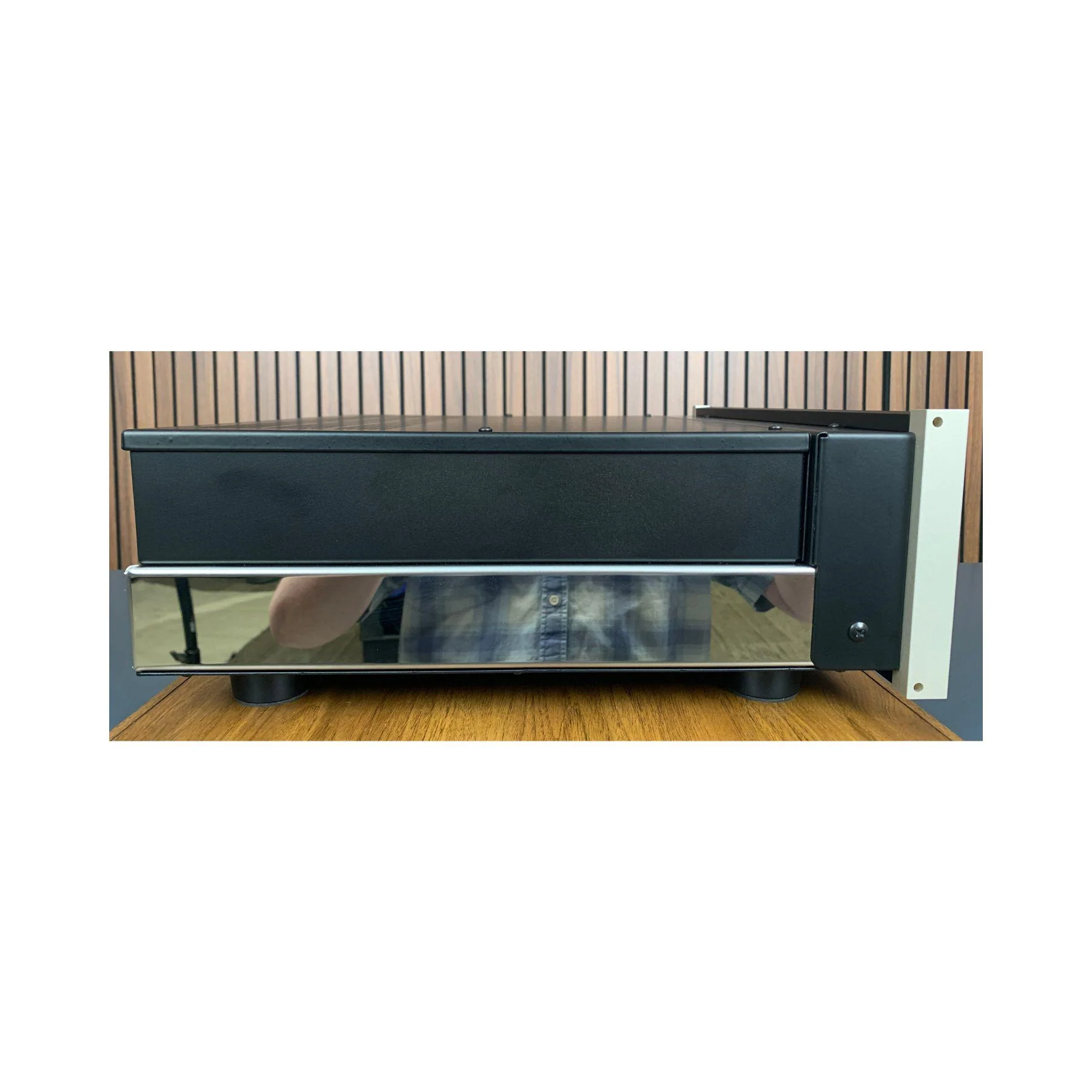 McIntosh MCT500 2-Channel SACD/CD Transport - Preowned - No Manufacturer Warranty - Image 3