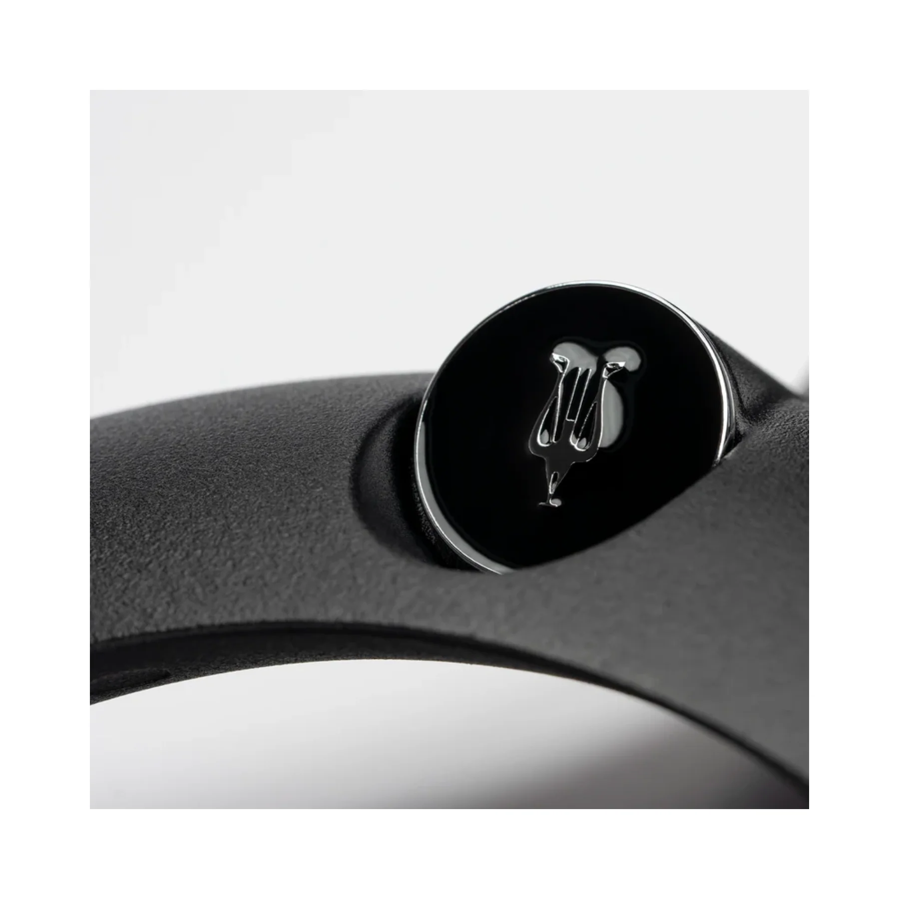 Meze Audio Manta Headphone Stand - Image 4
