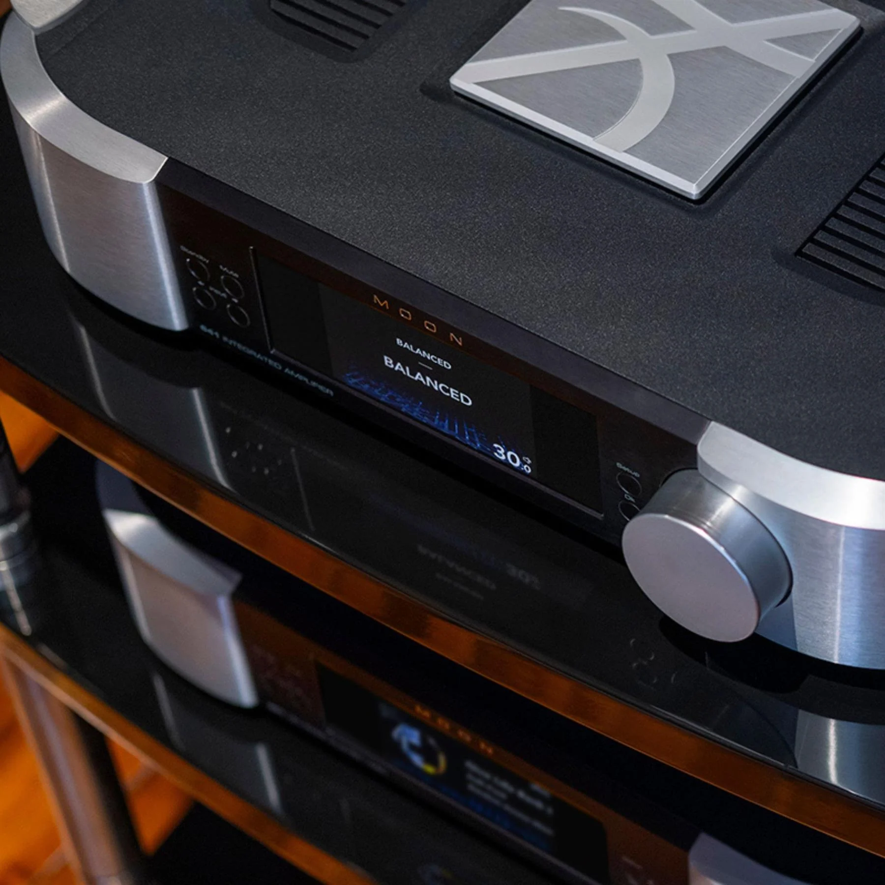 MOON North Collection 641 Integrated Amplifier - Image 6