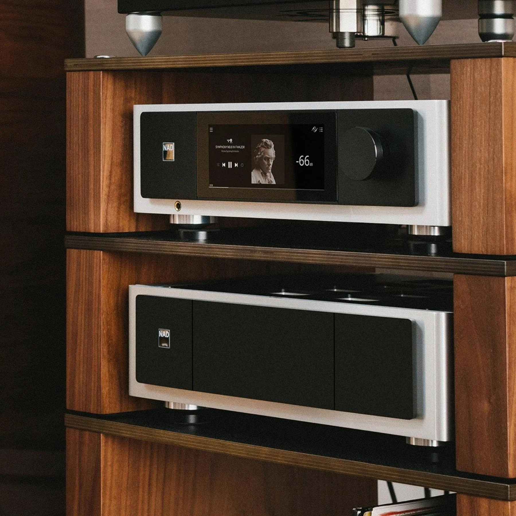 NAD M23 V2 200 x 2 Power Amp-Black/Silver - Image 3