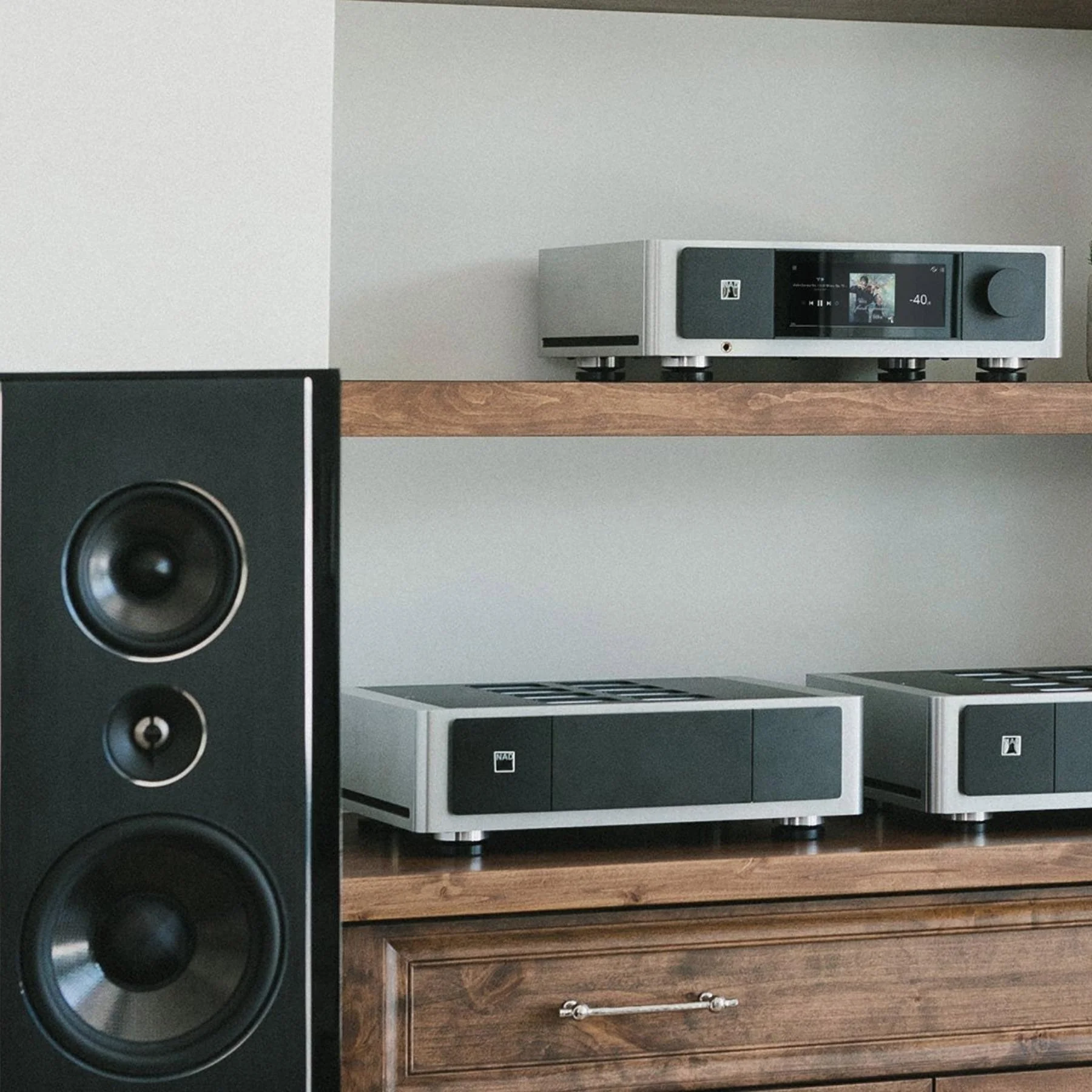 NAD Masters M66 Streaming DAC-Preamplifier - Image 5