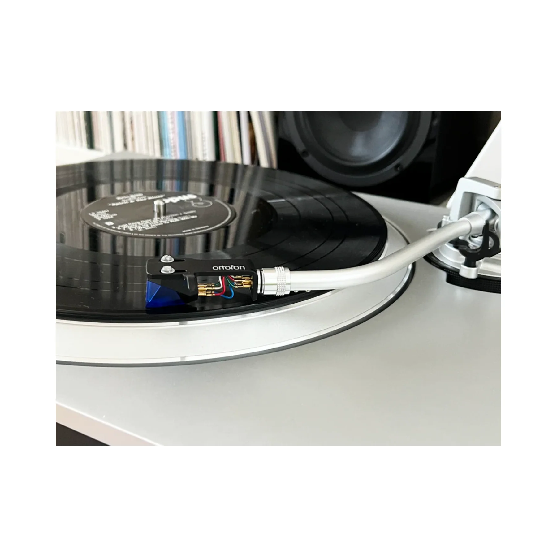 Ortofon 2M Blue Verso Moving Magnet Cartridge for Bottom Mount Headshells - Clearance / Open Box - Image 3