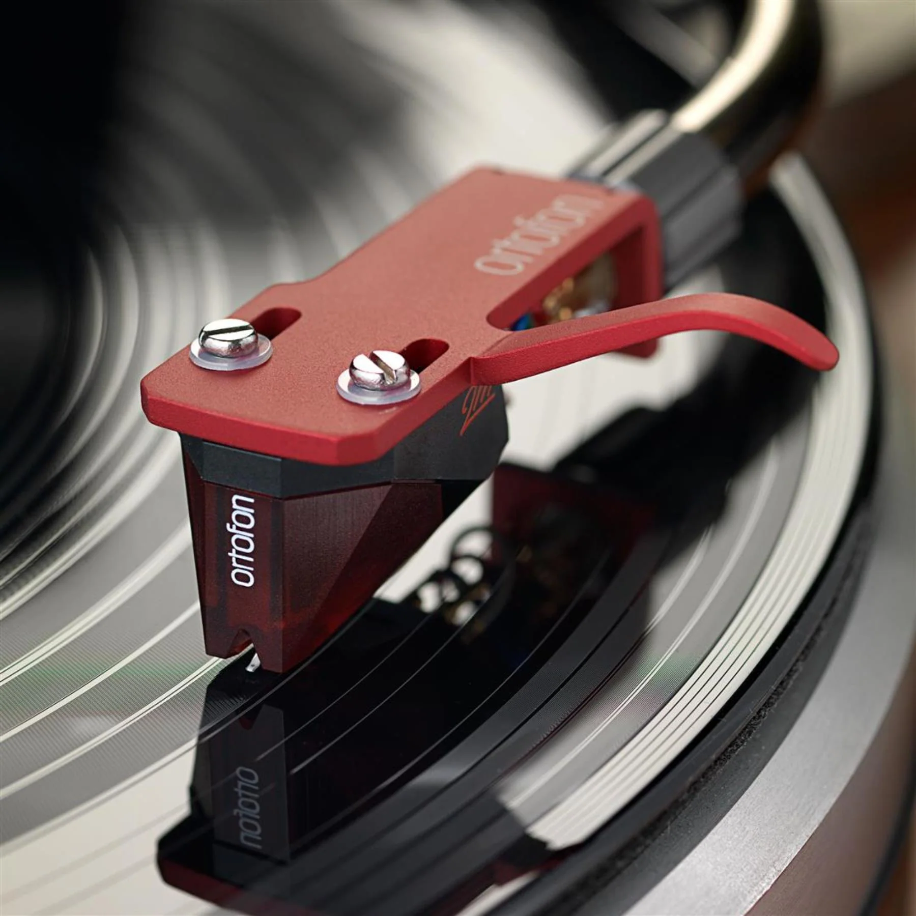 Ortofon 2M Red Cartridge Mounted on SH-4 Headshell - Image 2