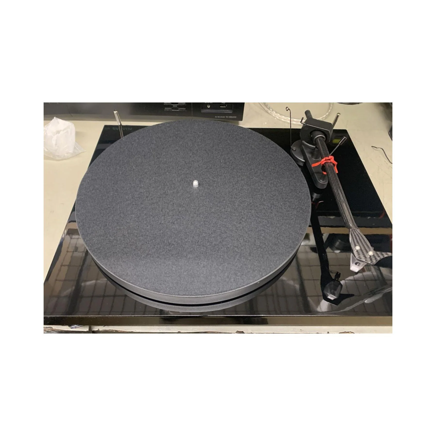 Pro-Ject Carbon EVO 2 Turntable - High Gloss Black - Clearance / Open Box