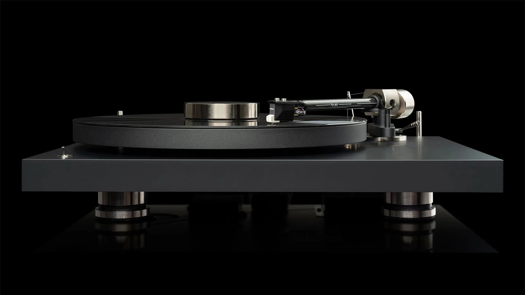 Pro-Ject Debut Pro Turntable with Sumiko Rainier Cartridge - Image 4