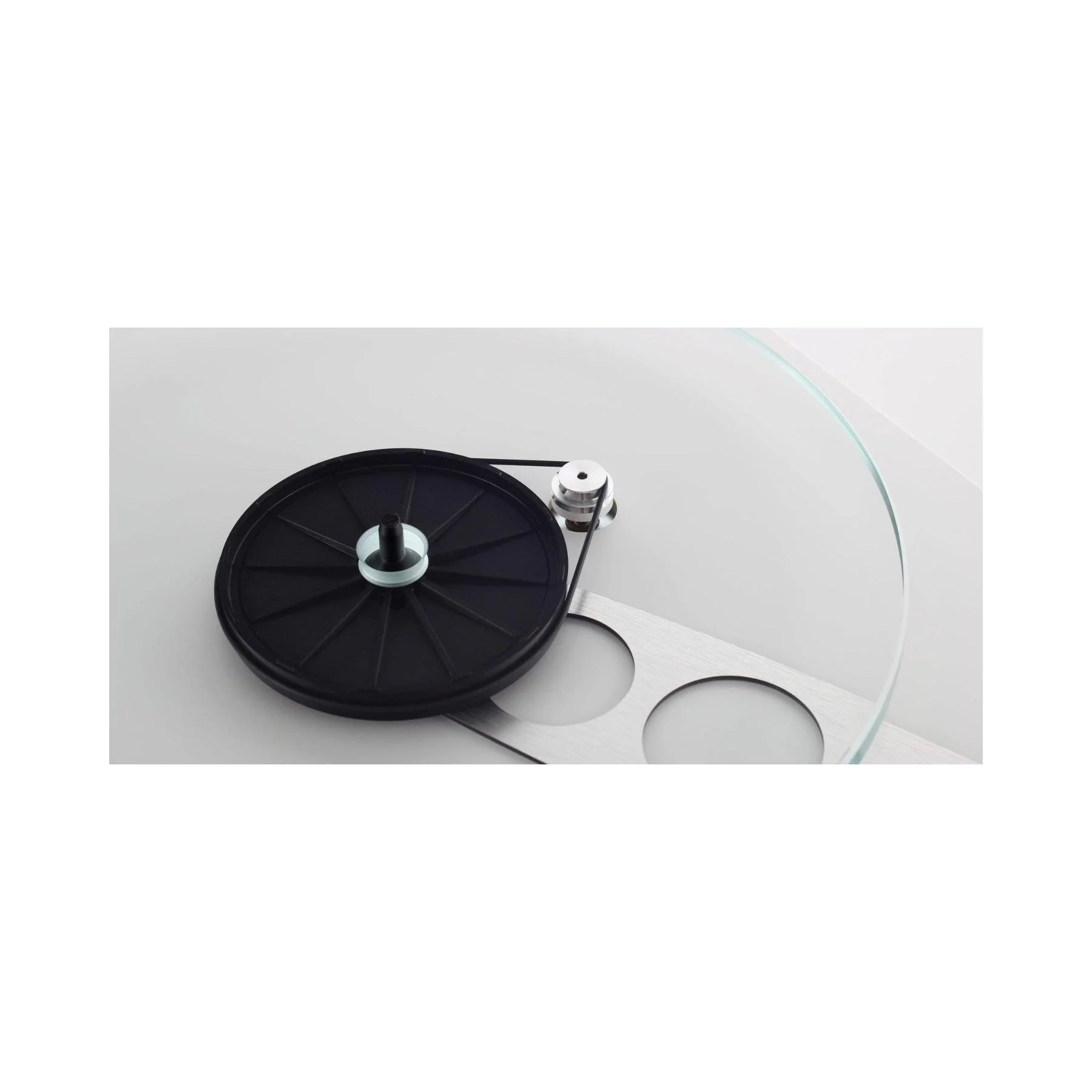 Rega Planar 3 Turntable with ND3 Cartridge - Image 5