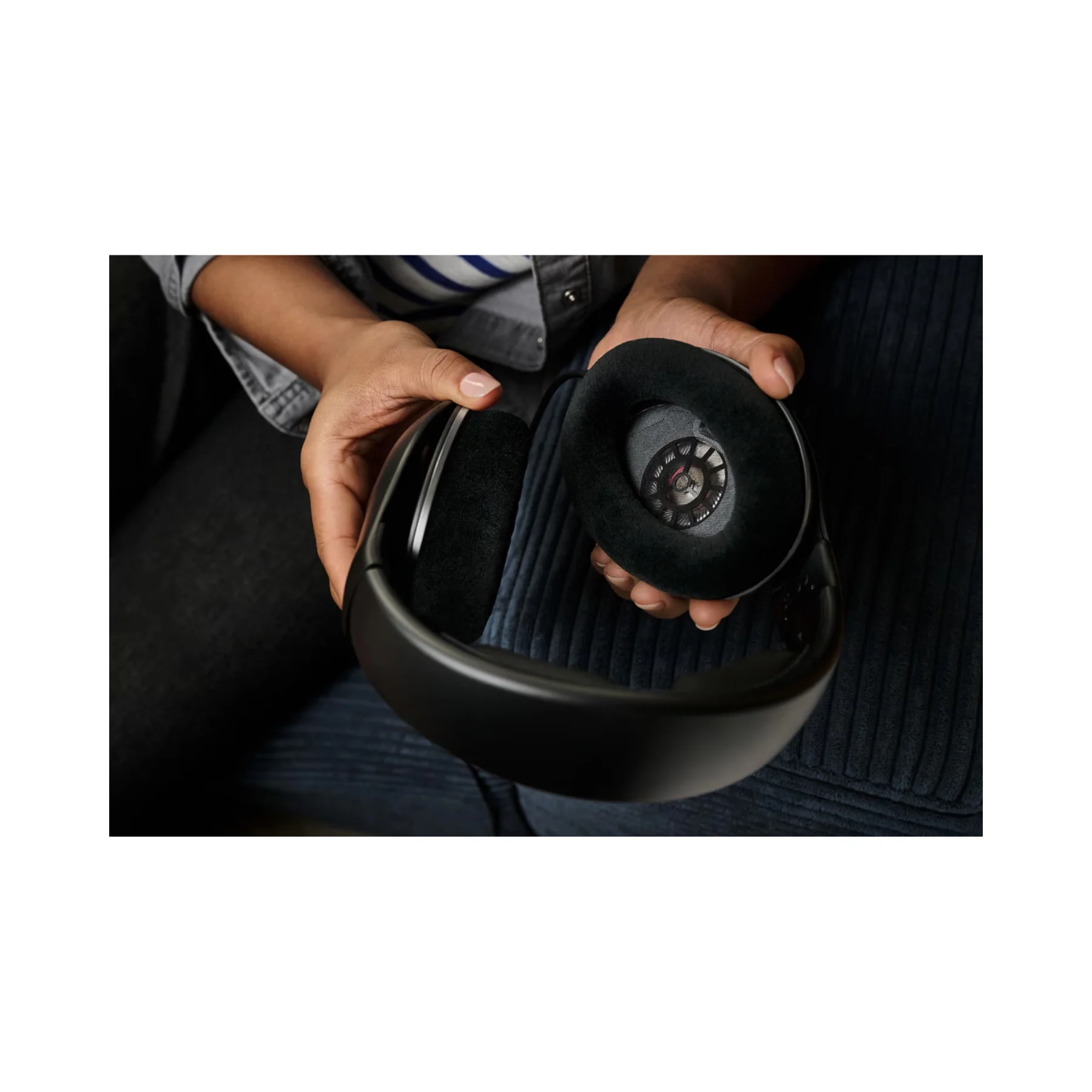 Sennheiser HD 550 Hi-Fi Headphones - Clearance / Open Box - Image 4