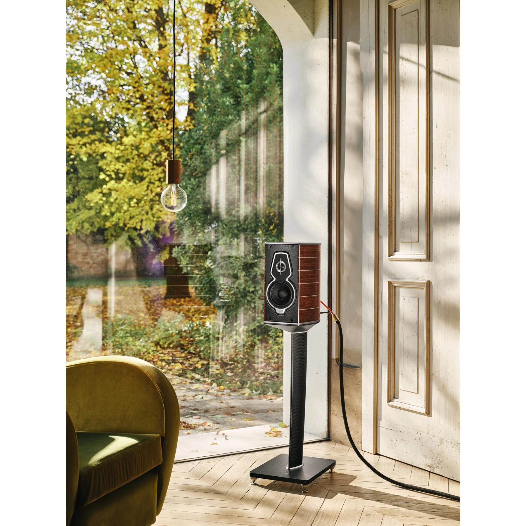 Sonus faber Guarneri G5 Standmount Loudspeakers - Image 3