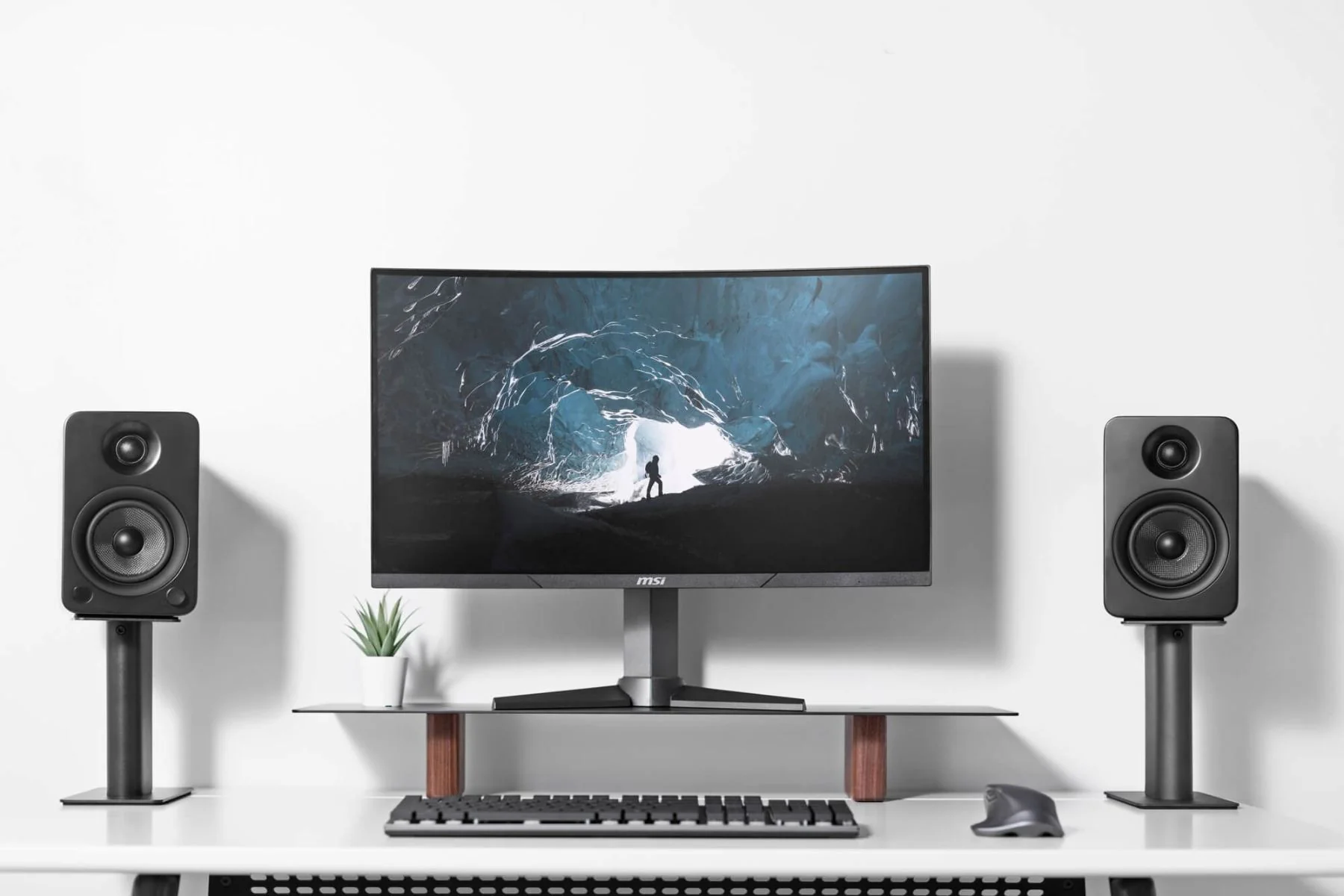 Kanto SP9 - 9" Desktop Speaker Stands - Image 6