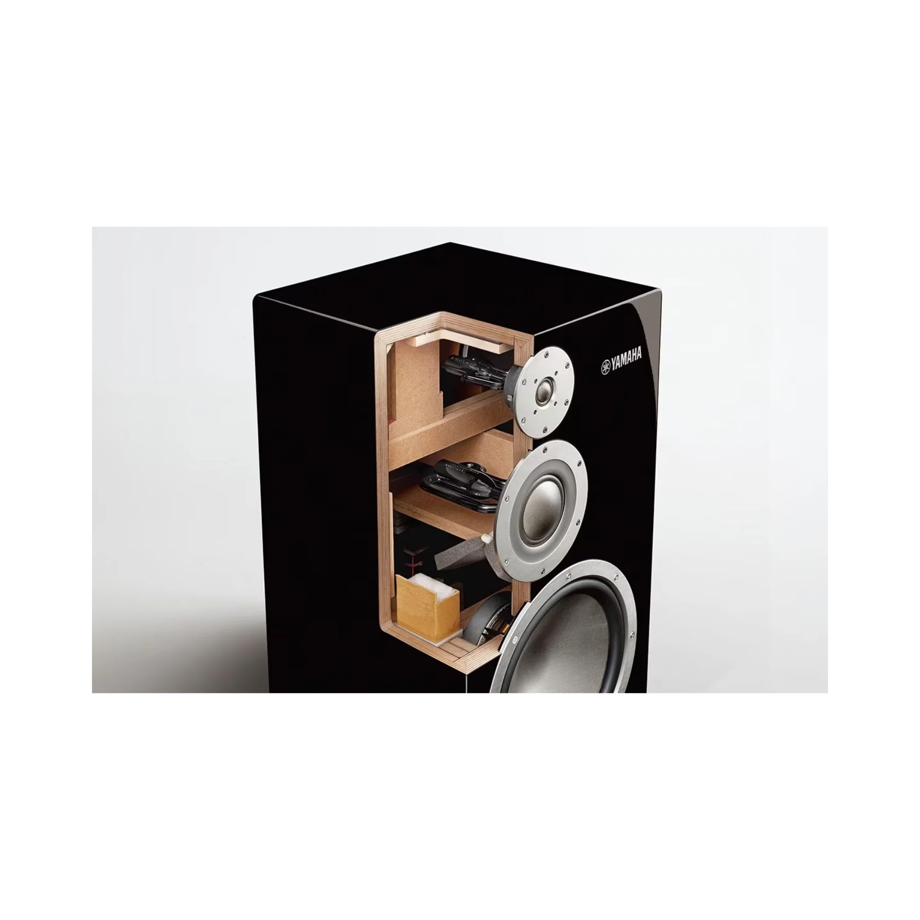 Yamaha NS-5000 Bookshelf Speaker Pair With Stands - Image 2